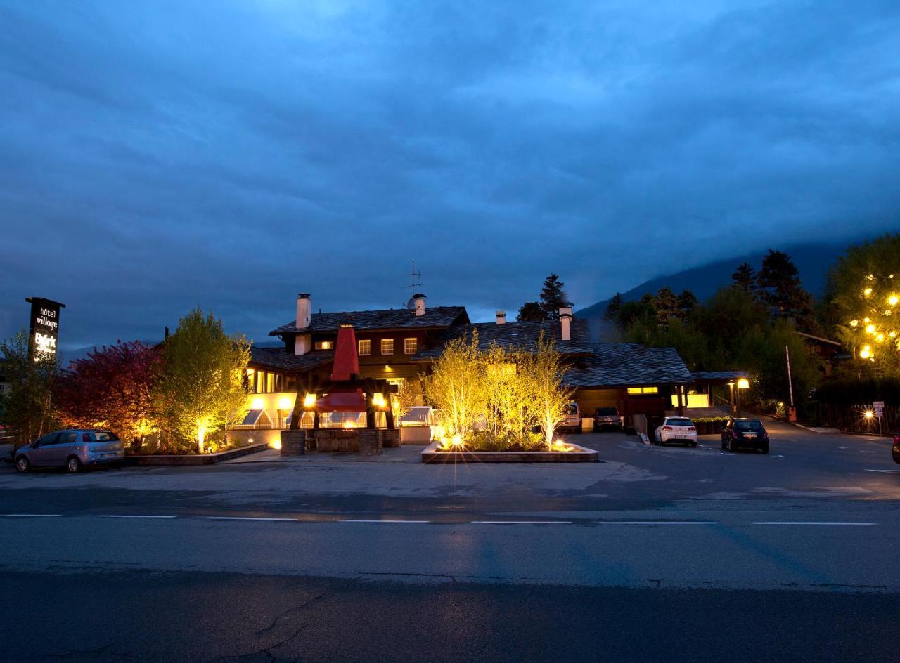 Hotel Village Pollein Exterior foto